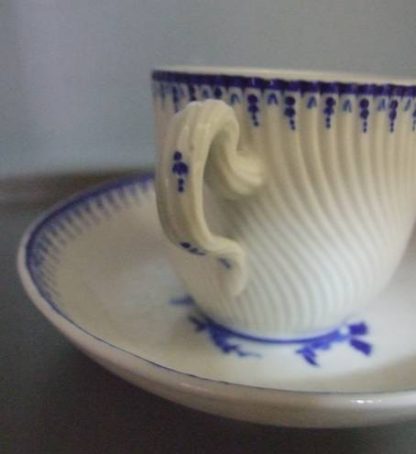 Tasse et sous-tasse Tournai (mille côtes) – Image 4