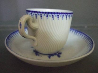 Tasse et sous-tasse Tournai (mille côtes) – Image 3