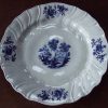Plat au paysage en porcelaine de Tournai