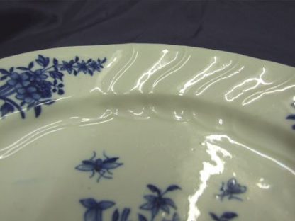 Assiette en porcelaine de Tournai décor au bouquet lié – Image 2