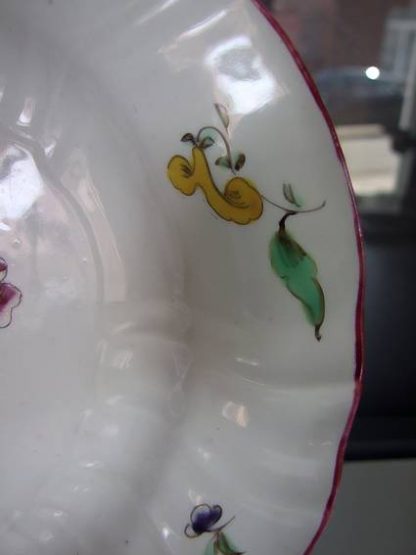 Assiette polychrome Tournai début de production – Image 3