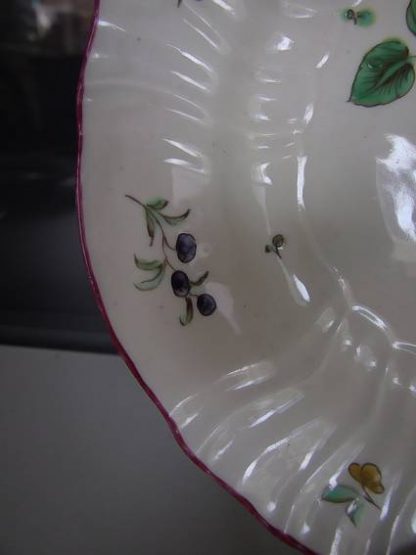 Assiette polychrome Tournai début de production – Image 2