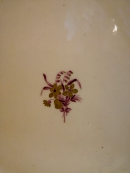 Paire d'assiettes en porcelaine tendre de Tournai deuxième période – Image 8