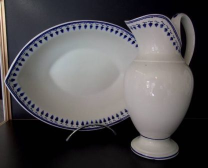 Bassin et cruche en porcelaine de Tournai (glands) – Image 4