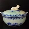 Beurrier en porcelaine de Tournai