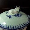 Beurrier en porcelaine de Tournai – Image 7