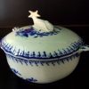 Beurrier en porcelaine de Tournai – Image 4