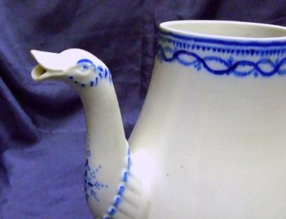 Cafetière en porcelaine de Tournai décor à l'anneau – Image 7