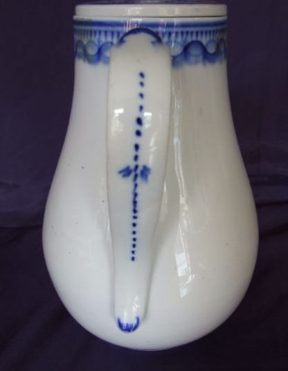 Cafetière en porcelaine de Tournai décor à l'anneau – Image 4
