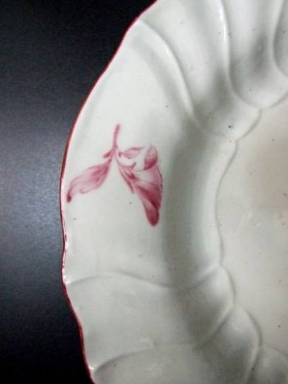 Assiette camaieu rose Tournai – Image 4