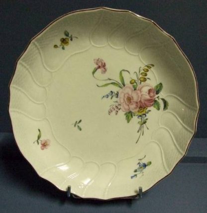 Compotier polychrome aux fleurs Tournai