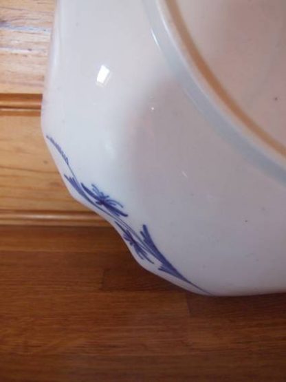 Compotier à pans coupés en porcelaine de Tournai – Image 2