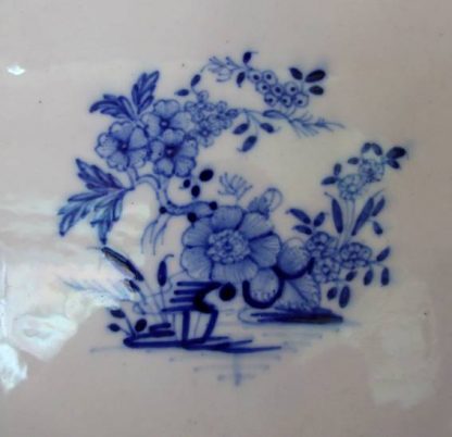 Compotier à pans coupés en porcelaine de Tournai – Image 5