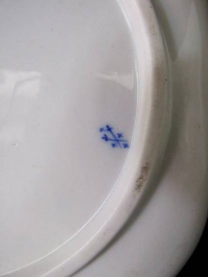 Compotier à pans coupés en porcelaine de Tournai – Image 2