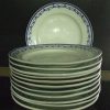 Douze assiettes à dessert en porcelaine de Tournai – Image 2