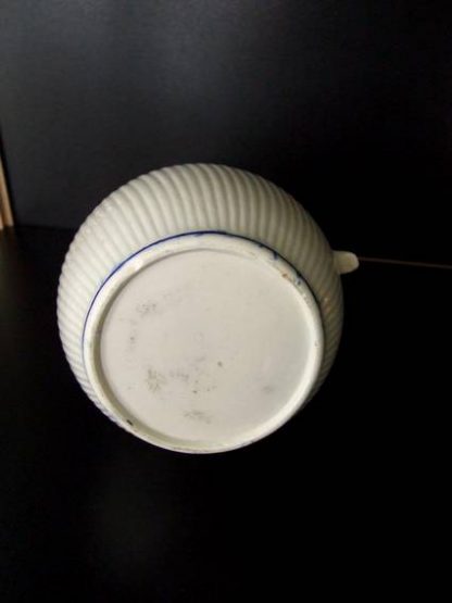 Chocolatière en porcelaine de Tournai – Image 2