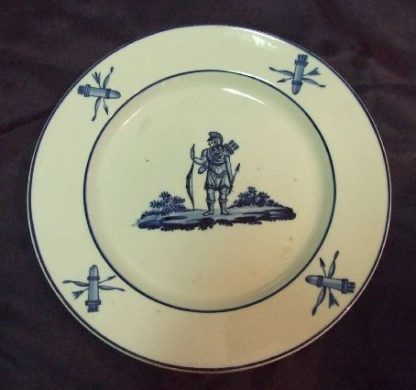 Assiette en porcelaine de Tournai décor au Guerrier Romain
