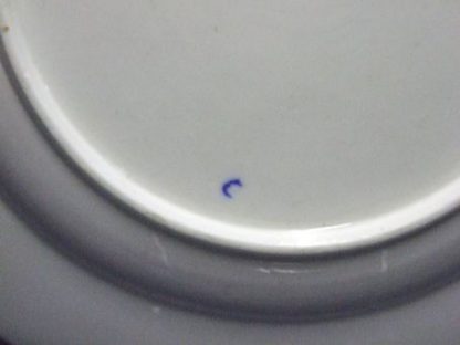 Assiette creuse en porcelaine de Tournai (Louis XVI) – Image 3