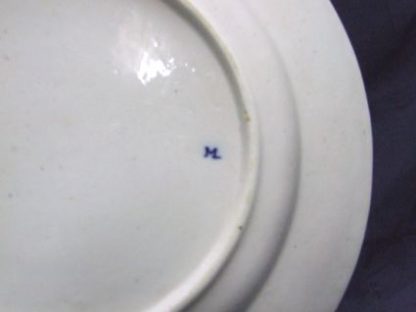 Assiette en porcelaine de Tournai (Louis XVI) – Image 2