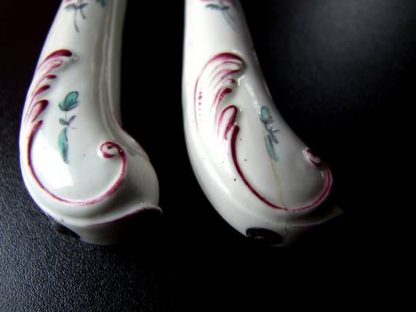Couteaux polychromes en porcelaine tendre de Tournai – Image 5