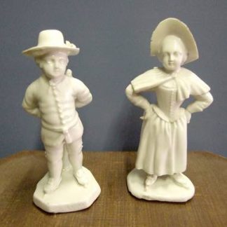 Couple de Patineurs en porcelaine de Tournai