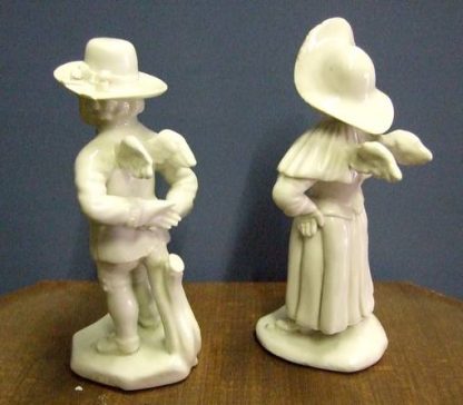 Couple de Patineurs en porcelaine de Tournai – Image 7