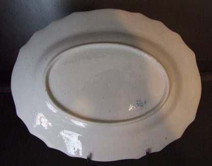 Plat ovale en porcelaine tendre de Tournai (Ronda) – Image 3