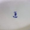 Petit plat au décor de lettres. – Image 4