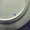 Plat en porcelaine de Tournai laurier fleuri n°5 – Image 3