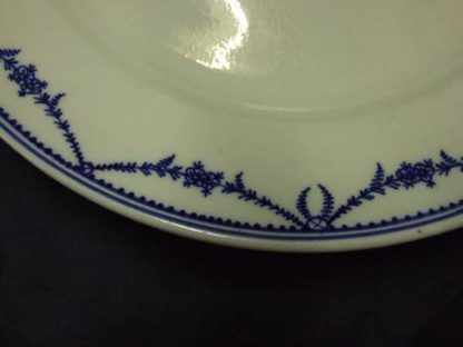 Plat en porcelaine de Tournai n°4 (Louis XVI) – Image 4
