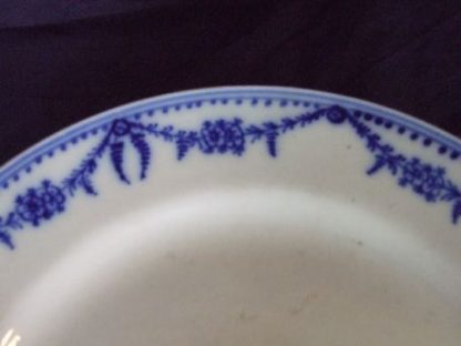 Plat à tarte en porcelaine de Tournai (Louis XVI) – Image 4