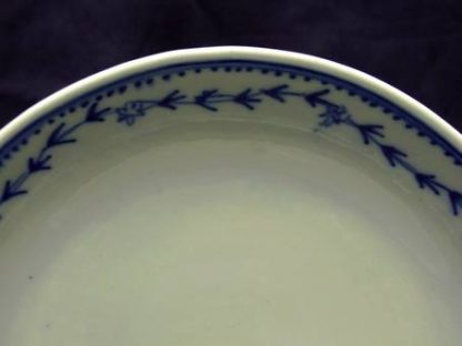 Pochon en porcelaine de Tournai (laurier fleuri) – Image 2