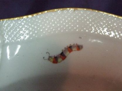 Assiette polychrome en porcelaine tendre de Tournai. – Image 4