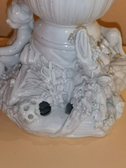 Pot pourri en porcelaine de Tournai – Image 7