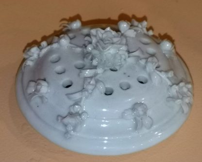 Pot pourri en porcelaine de Tournai – Image 6