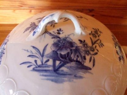 Superbe pot a oille en porcelaine de Tournai 18ème – Image 5