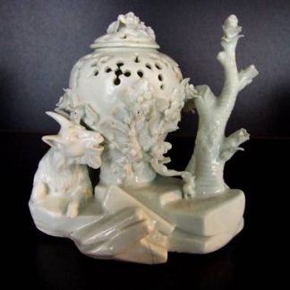 Pot-pourri en porcelaine de Tournai