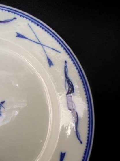 Assiette en porcelaine tendre de Tournai décor au prix de Gand – Image 3