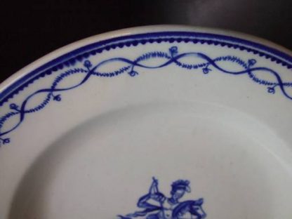 Assiette en porcelaine de Tournai (Saint Georges) – Image 4