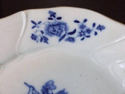 Assiette en porcelaine de Tournai (Saint Georges) – Image 6