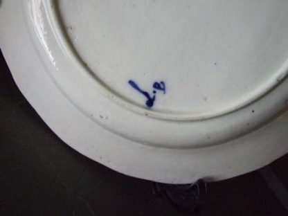 Assiette en porcelaine de Tournai (Saint Georges) – Image 3