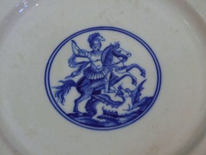 Assiette en porcelaine de Tournai (Saint Georges) – Image 5