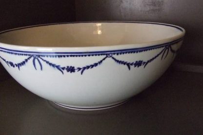 Saladier en porcelaine tendre de Tournai (décor Louis XVI) – Image 5