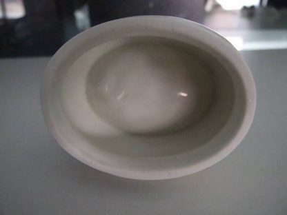Saleron en porcelaine de Tournai (au glands) – Image 3