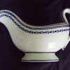 Saucière en porcelaine de Tournai décor au romarin