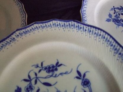 Service à dessert en porcelaine de Tournai – Image 2