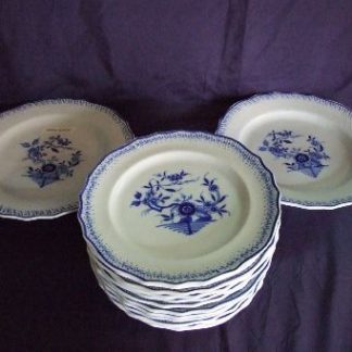 Service à dessert en porcelaine de Tournai