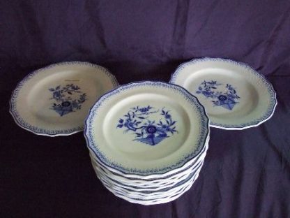 Service à dessert en porcelaine de Tournai