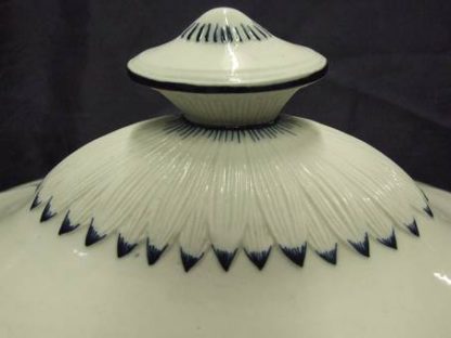 Soupière en porcelaine de Tournai décor louis xvi – Image 8
