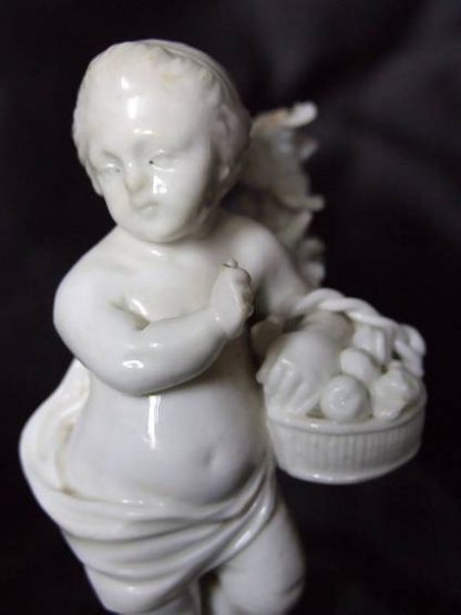Statuette en porcelaine tendre de Tournai – Image 3